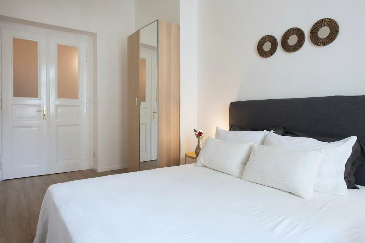 Kent Ridge Loft Apartment Prague